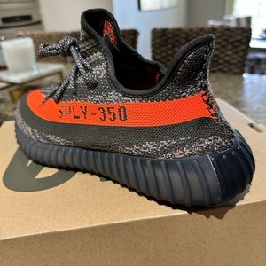 Adidas Yeezy Boost 350 v2 Carbon Beluga